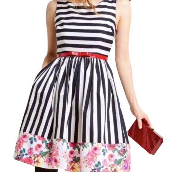 Modcloth Dresses & Skirts - MODCLOTH "Miss Mix it" Cute Floral Stripped Dress Black and White Size Medium